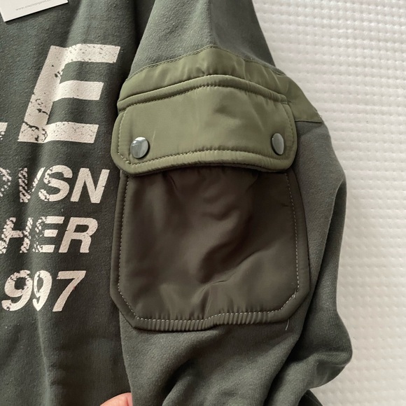 New Staple Outdoor Divison Crewneck Sweatshirt - Picture 3 of 5